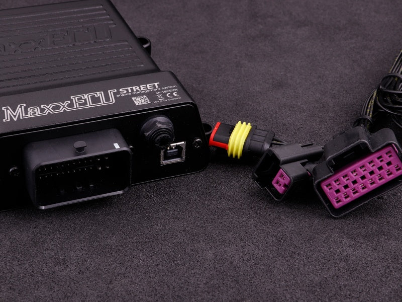 Toyota supra MKIV (2JZ) MaxxECU - PnP Kit